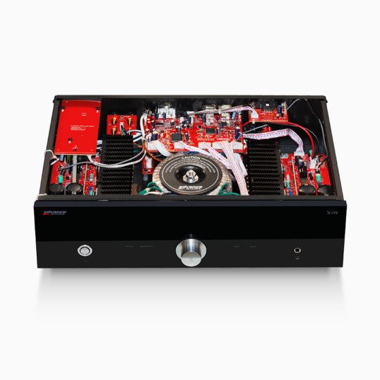 Advance Paris X-i75 Integrated Amplifier — internal view