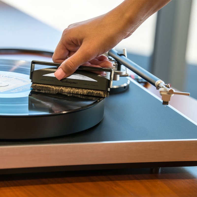 AudioQuest Silver Anti-Static Record Brush — in use on turntable