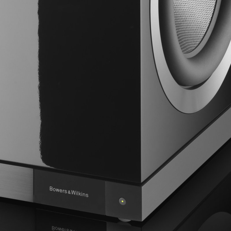 Bowers & Wilkins DB3D Active Subwoofer Gloss Black — driver detail