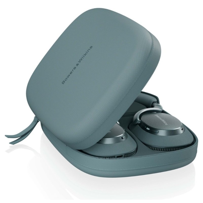 Bowers & Wilkins Px7 S3 Frost Blue in carry case