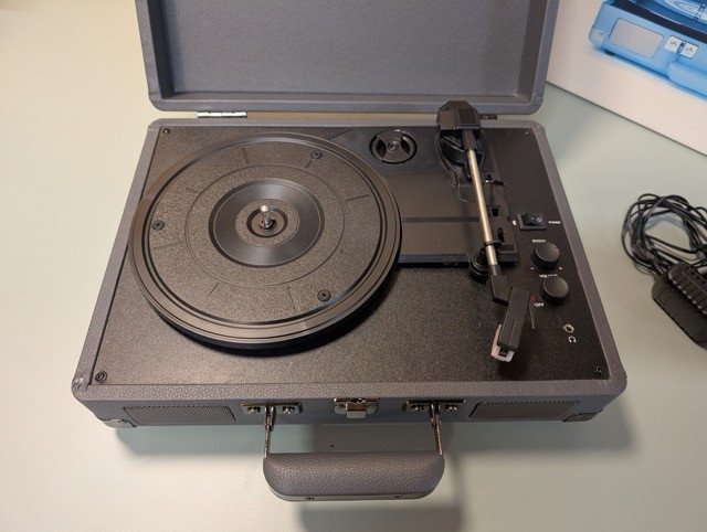 Ex-Display | Crosley Cruiser Deluxe Bluetooth 3-Speed Suitcase Vinyl Turntable - Tourmaline | CLEARANCE