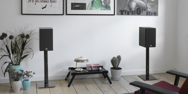 DALI Oberon 3 Bookshelf Speakers Black Ash on Stands - Lifestyle View