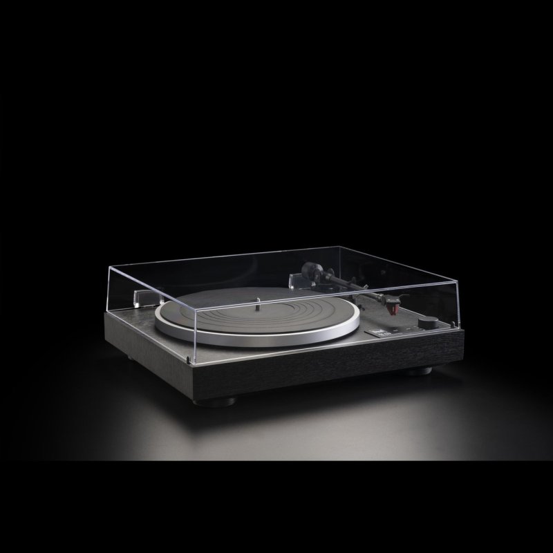 Dual CS 429 Fully Automatic Belt Drive Turntable Black — front three-quarter view (dust cover closed)
