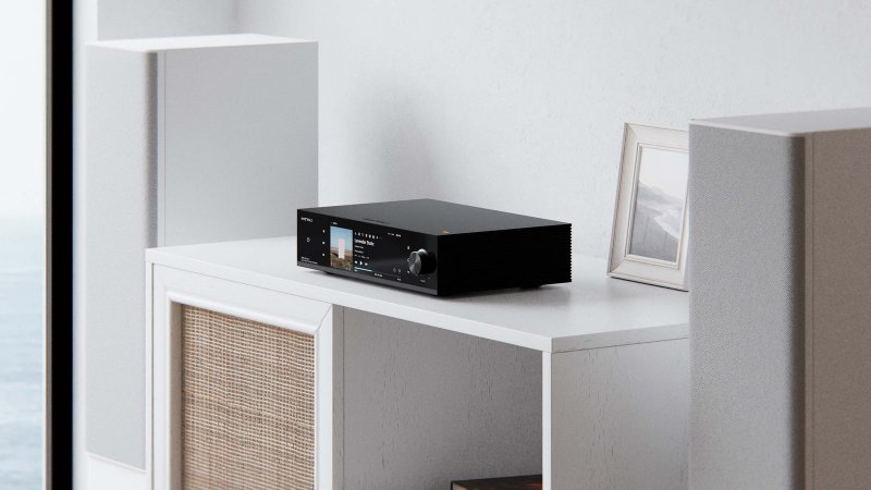 EverSolo DMP-A8 Gen 2 in a living room setting