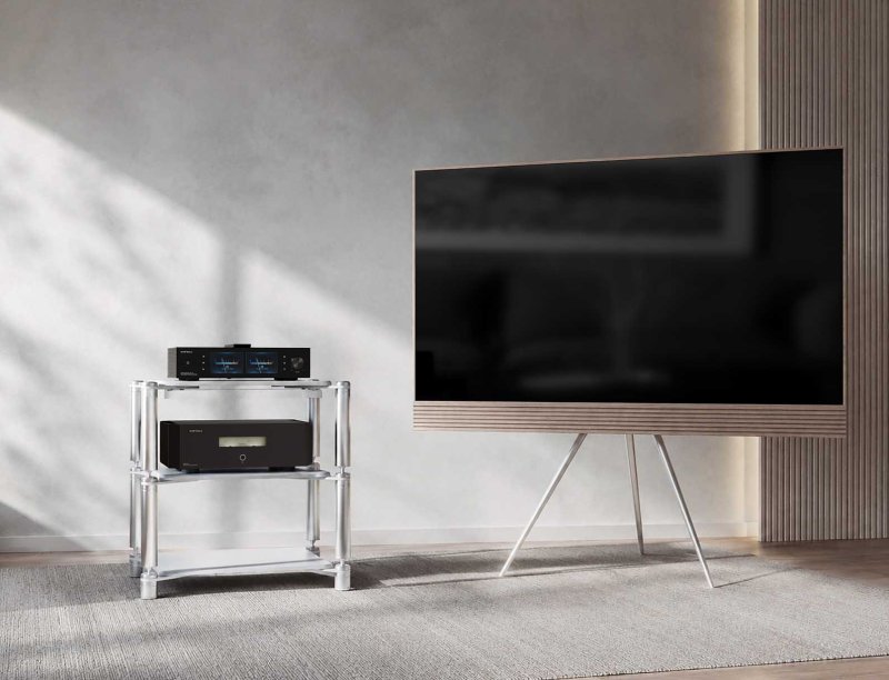 EverSolo DMP-A8 Master Edition Gen2 in a living room system