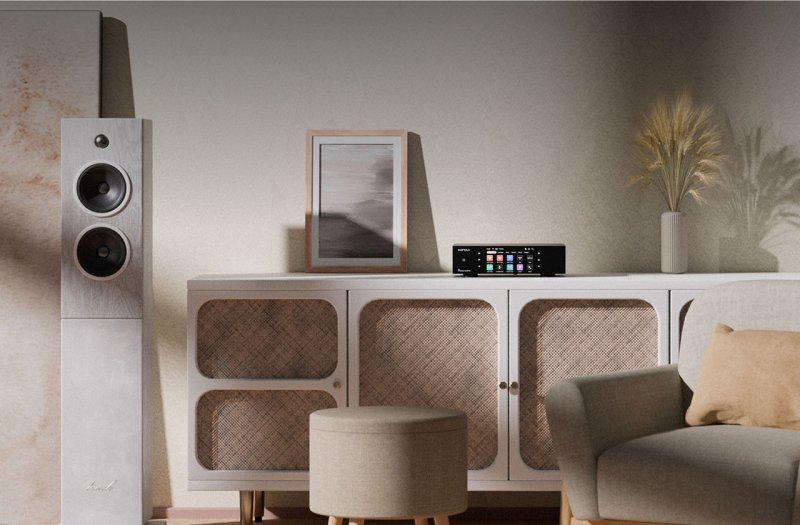 EverSolo T8 Streaming Transport in a living room setting