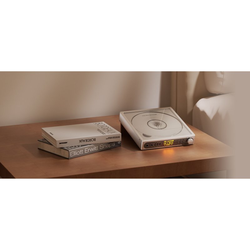 FiiO DM15 R2R White - Lifestyle