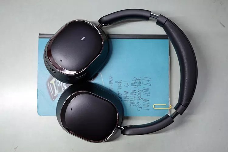 FiiO EH13 Black - folded overhead view