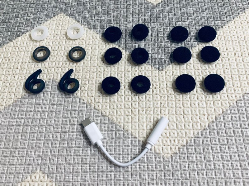 FiiO FF1 Accessories Foam Tips and Cable