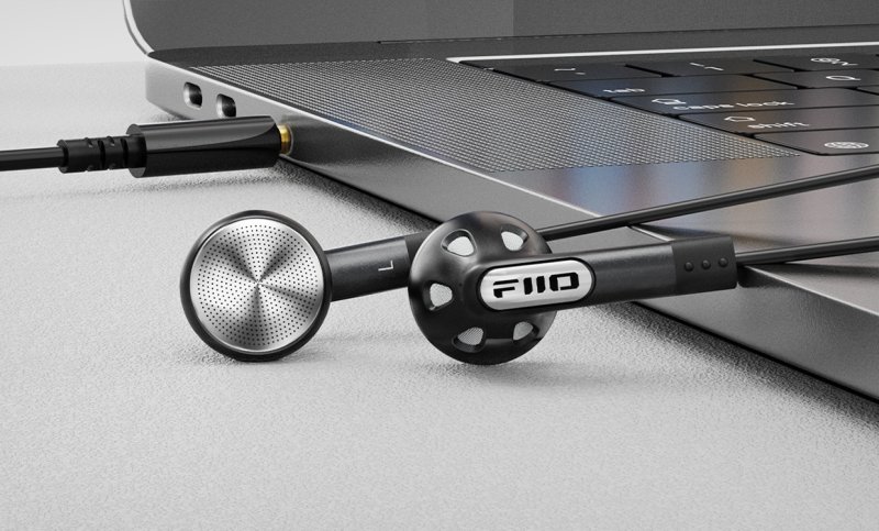 FiiO FF1 Obsidian Black Connected to Laptop