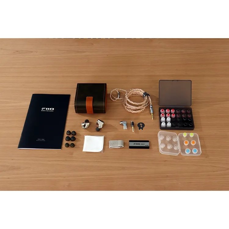 FiiO FX17 - full accessories and box contents