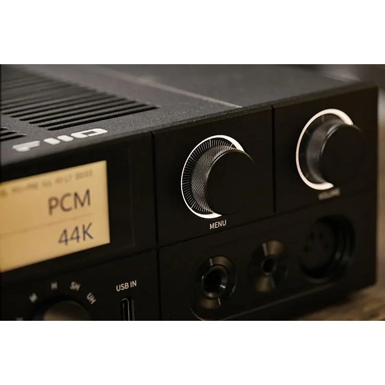 FiiO K17 - Controls and Display