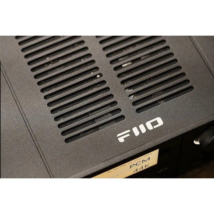 FiiO K17 - Top Panel Overview