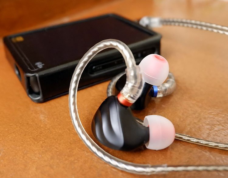 FiiO FH3 In-Ear Monitor - lifestyle with DAP
