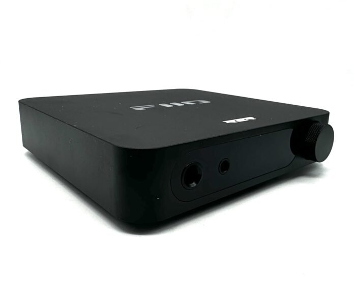 FiiO K11 R2R Black - Front Angle