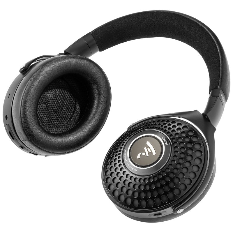 Focal Bathys Deep Black ear cup and pad detail