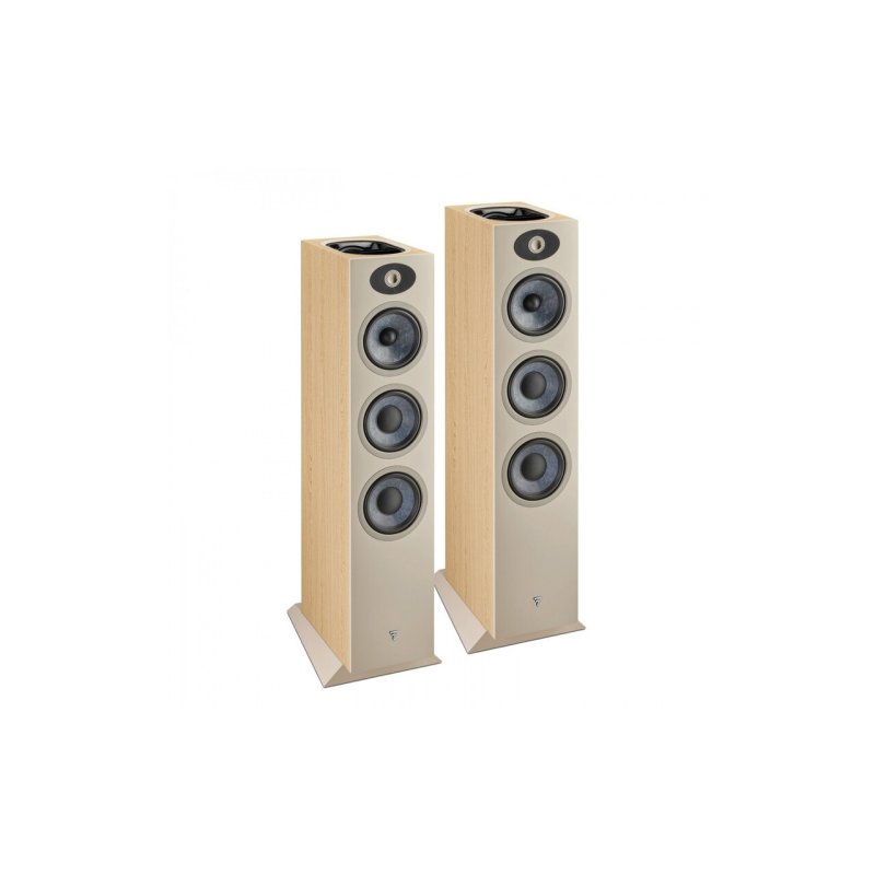Focal Theva N3-D Light Wood - three-quarter front view