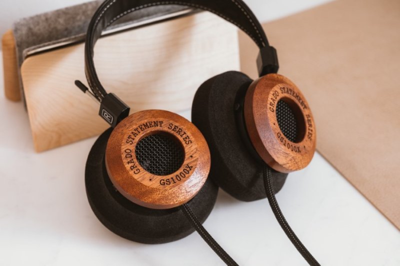 Grado GS1000x Statement Headphones Balanced XLR — ear cups detail