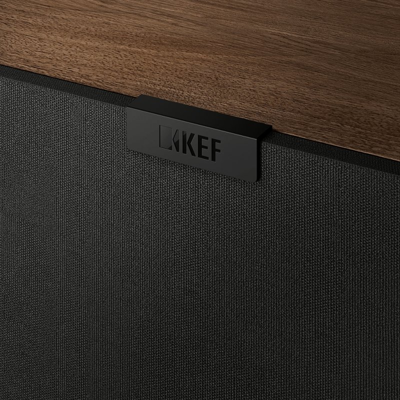 KEF Q6 Meta Centre Speaker Walnut, magnetic grille cloth and badge detail