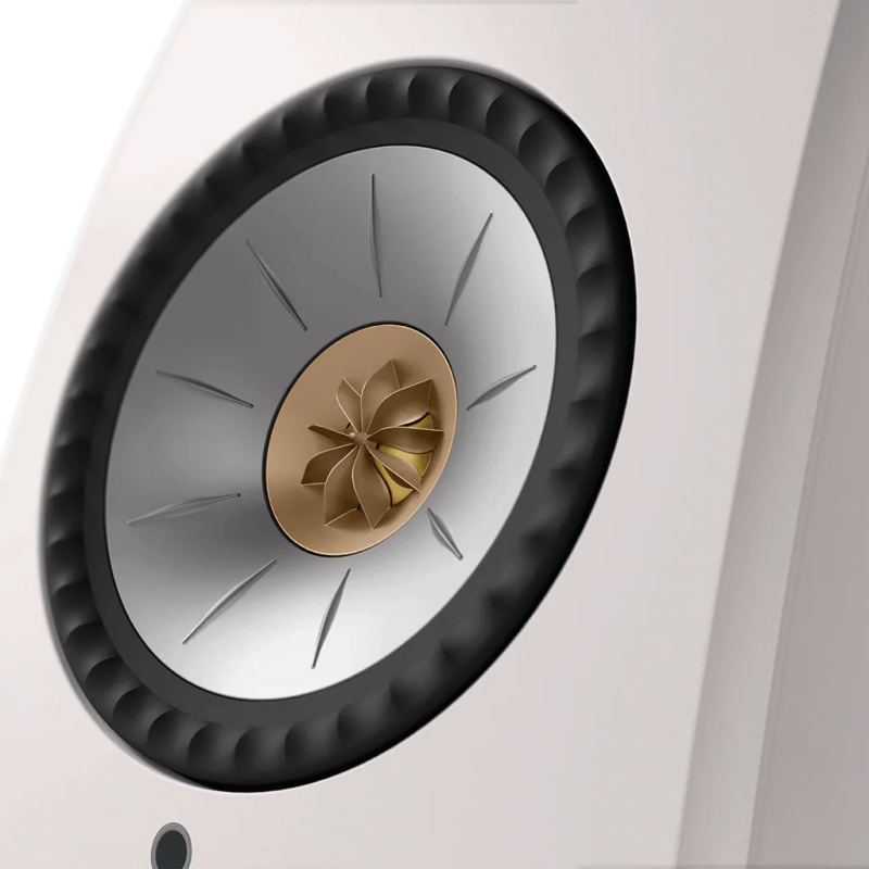 KEF LSX II Cotton White - Uni-Q driver detail