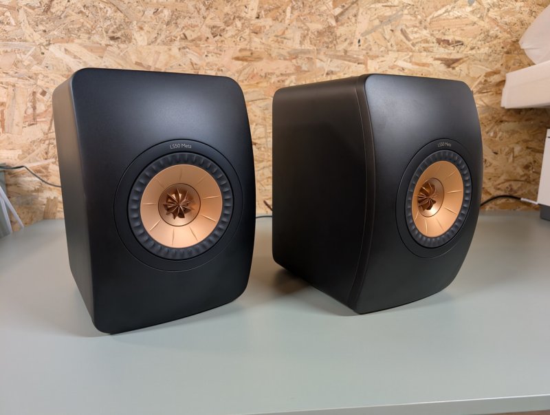 Ex Display - KEF LS50 Meta Monitor Speakers - Black