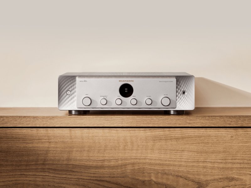 Marantz Model 60n Network Integrated Amplifier Silver Gold - Lifestyle