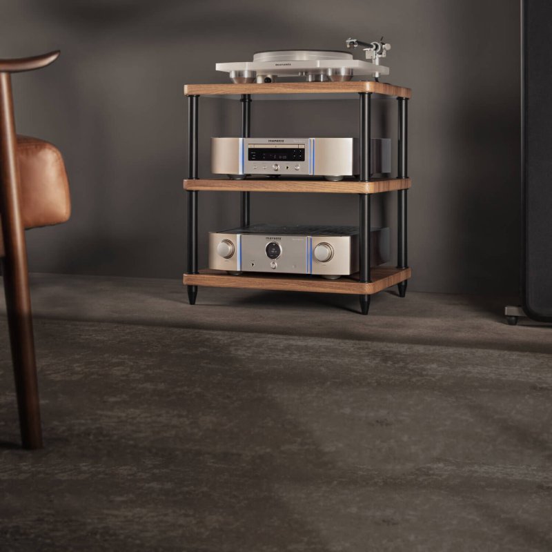 Marantz PM-12SE Special Edition Integrated Amplifier Silver Gold — lifestyle hi-fi system