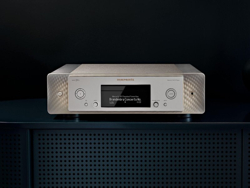 Marantz SACD 30N Networked SACD Player Silver Gold - Lifestyle
