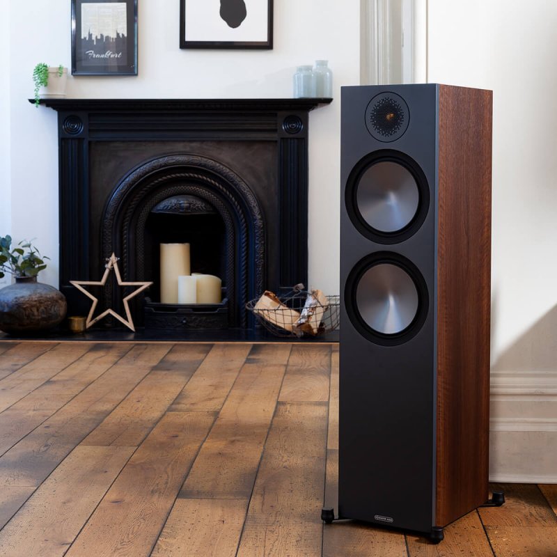 Monitor Audio Bronze 500 6G Floorstanding Speakers Walnut (Pair) — lifestyle (Walnut finish)