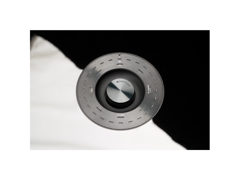 Monitor Audio Gold W12 5G Subwoofer Satin White — top-mounted control dial