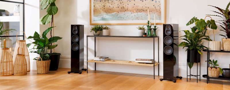 Monitor Audio Silver 300 8G High Gloss Black in a living room setting