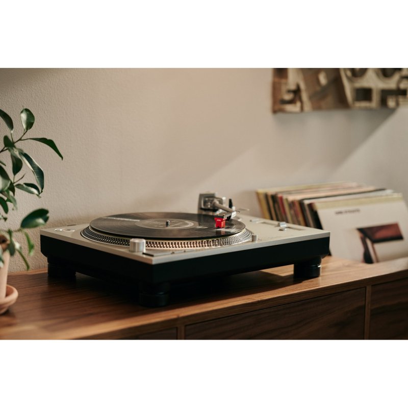 Ortofon Quintet Red Moving Coil Cartridge — lifestyle