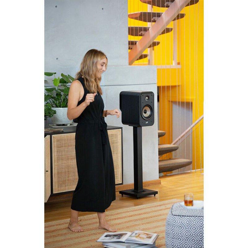 Polk Audio Signature Elite ES20 Bookshelf Speakers Black (Pair) — lifestyle