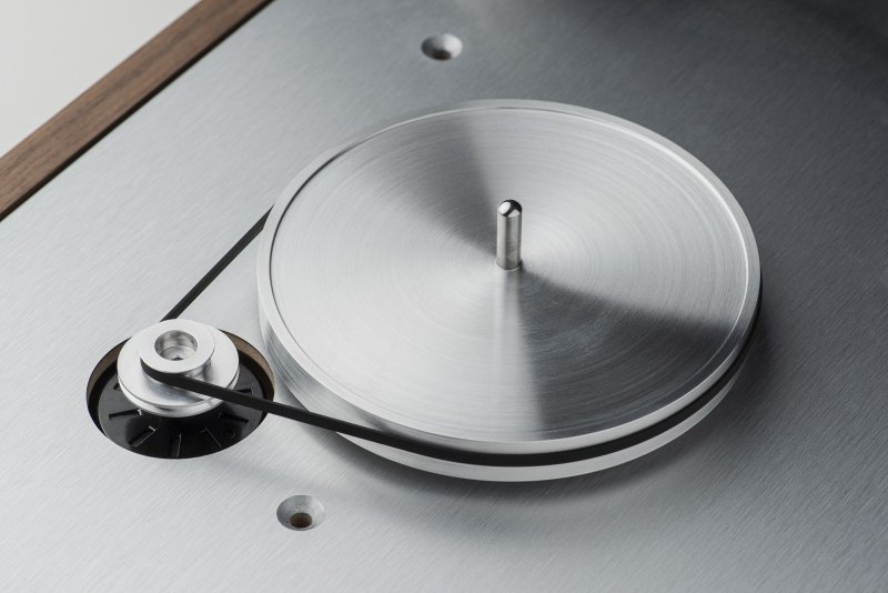 Pro-Ject Aluminium Sub-Platter installed on The Classic turntable