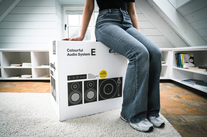 Pro-Ject Colourful Audio System E packaging