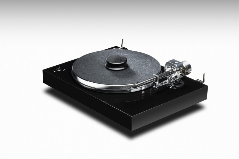 Pro-Ject EVO 10 CC Tonearm fitted on turntable