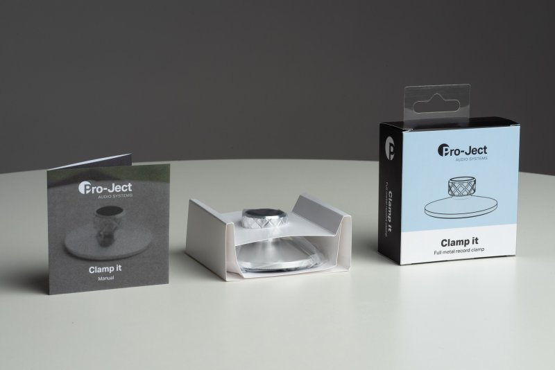 Pro-Ject Clamp It with packaging and manual