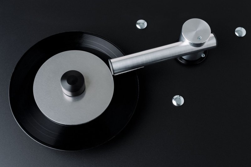 Pro-Ject VC-E 7" Records Cleaning Kit - in use on cleaning machine