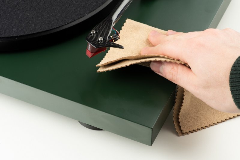 Pro-Ject Cloth It being used to clean a Pro-Ject turntable