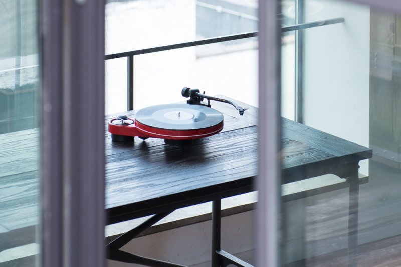 Pro-Ject RPM 3 Carbon Tonearm Detail