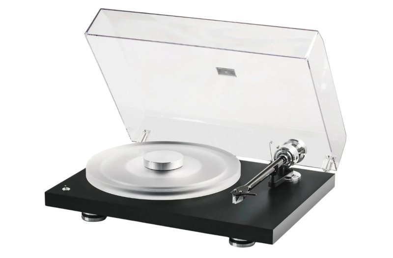 Pro-Ject Debut Reference 10 Black with dust cover