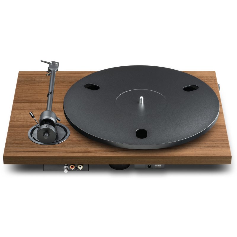 Pro-Ject E1.2 Phono - rear panel with phono stage switch and RCA outputs