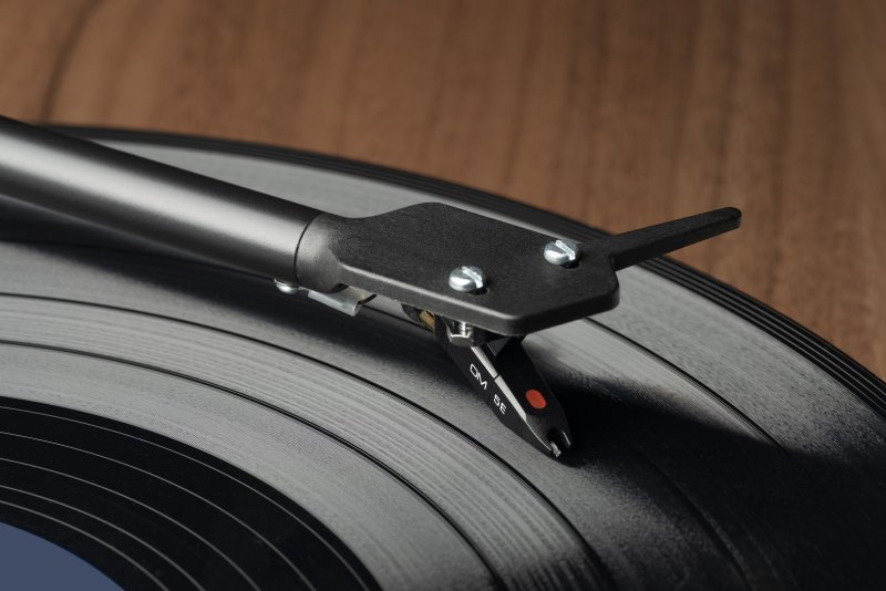 Pro-Ject E1 BT lifestyle