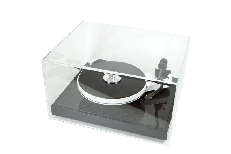 Pro-Ject Ground it Carbon with turntable