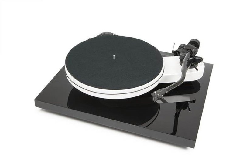Pro-Ject Ground it E side view