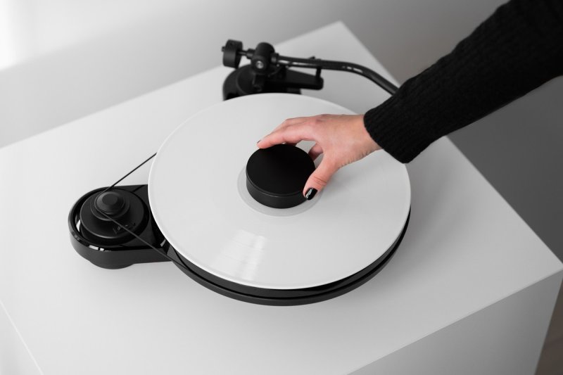 Pro-Ject Record Puck S Black - Lifestyle