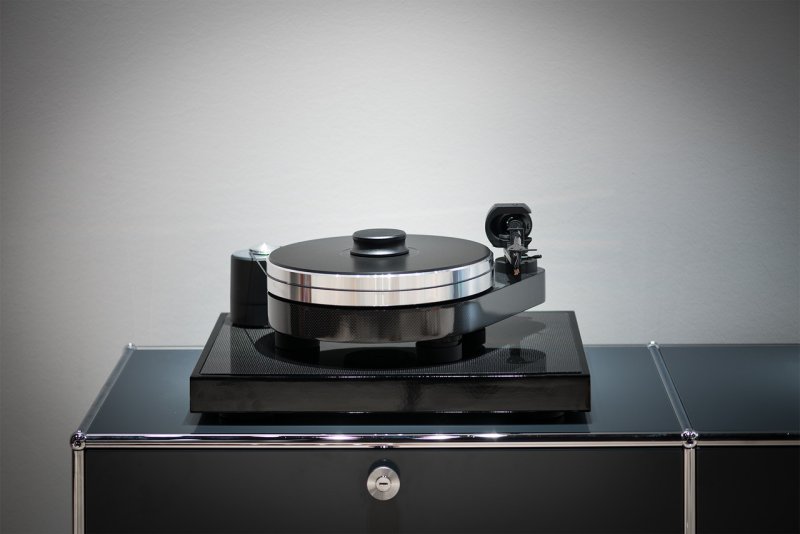 Pro-Ject RPM 9 Carbon Turntable — lifestyle