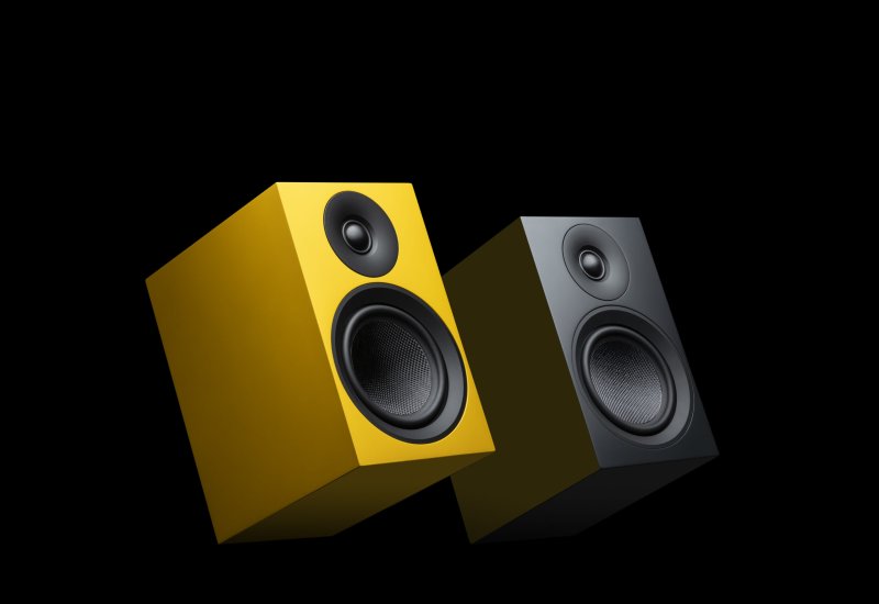Pro-Ject Speaker Box 5 E Carbon Yellow and Black lifestyle