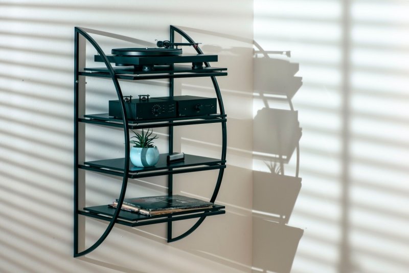 Pro-Ject WMI Rack 5/4 Black with hi-fi components