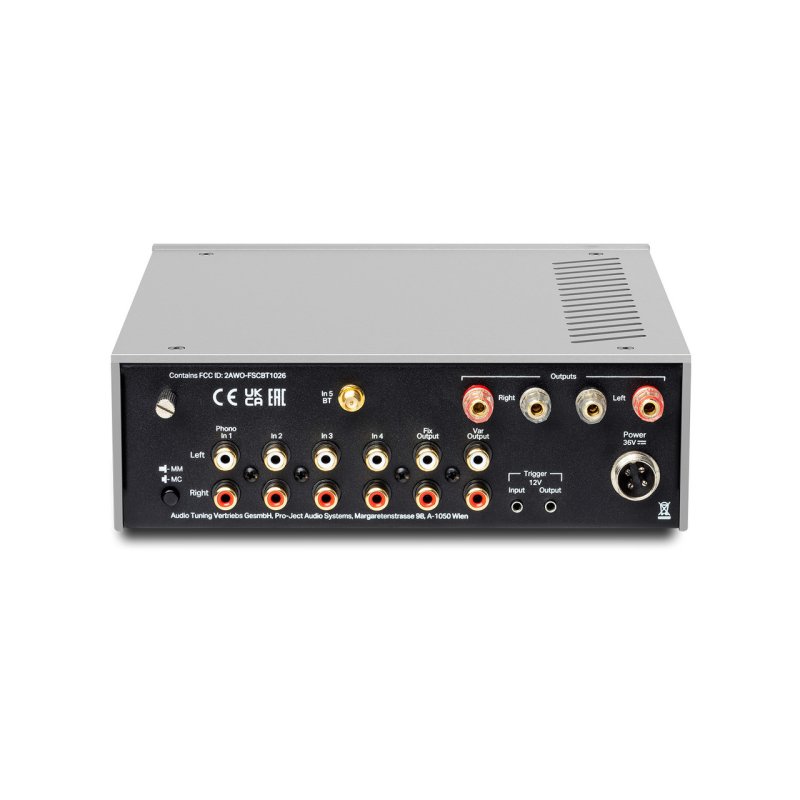 Pro-Ject Stereo Box DS3 — rear panel